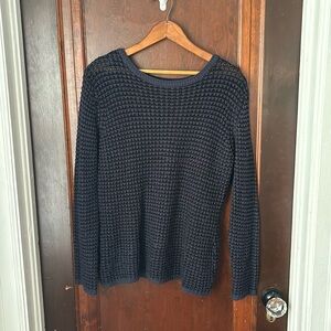 Black and purple knitted long sleeve